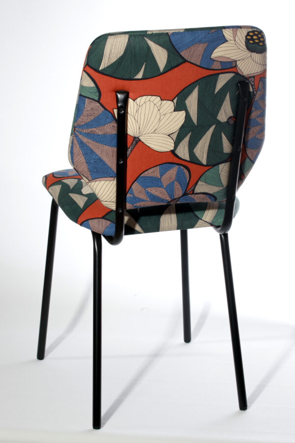 vintage stoel uit de jaren 70 herontworpen; kwaliteitswerk en unieke creatie gemaakt in België